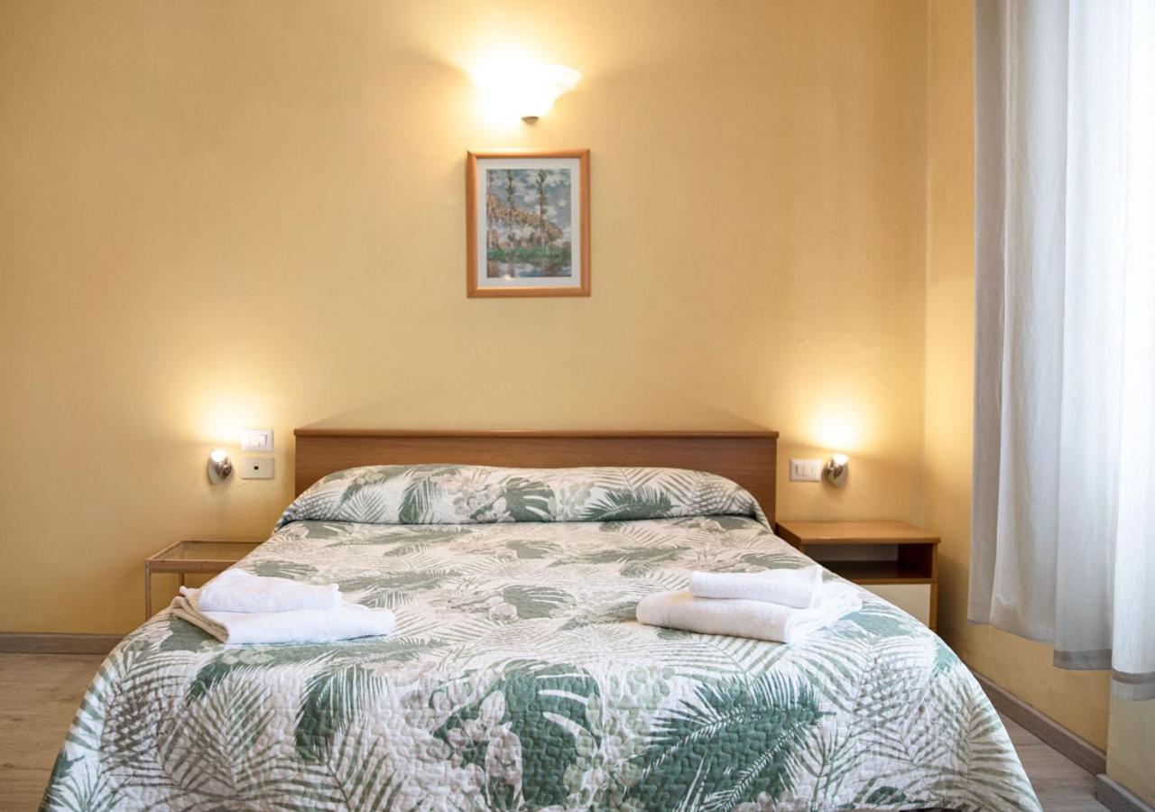 Deluxe Triple Room,1289369794:JPEG